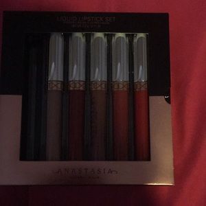 Anastasia Beverly Hills Lip Kit